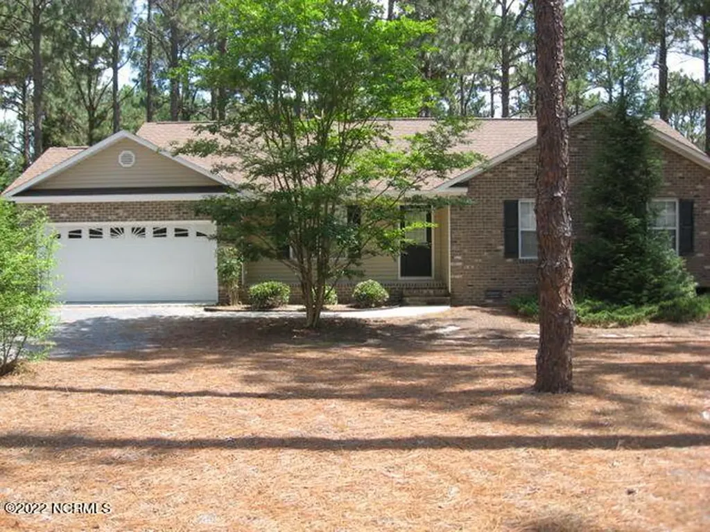 460 E Baltimore Avenue Pinebluff NC 28373
