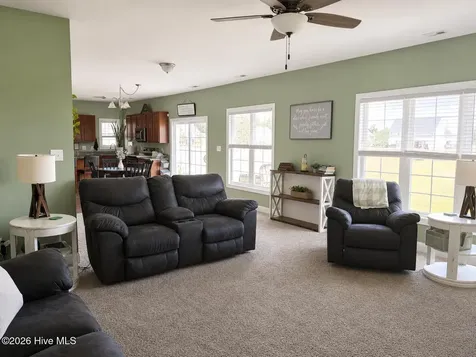 503 Newhan Court Hubert NC 28539