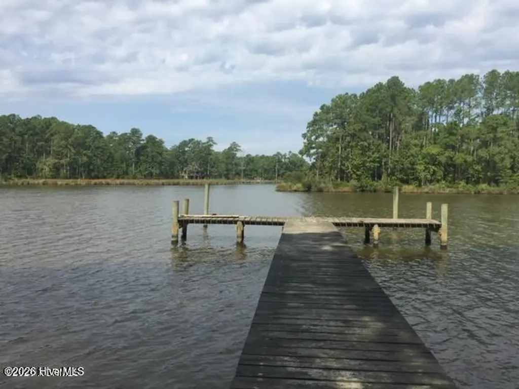 2421 Bailey Point Drive Belhaven NC 27810