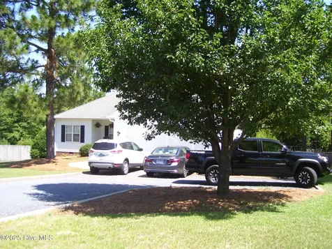 183 Bellhaven Drive Carthage NC 28327