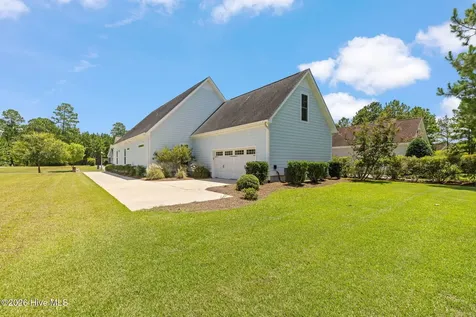 2021 Simmerman Way Leland NC 28451