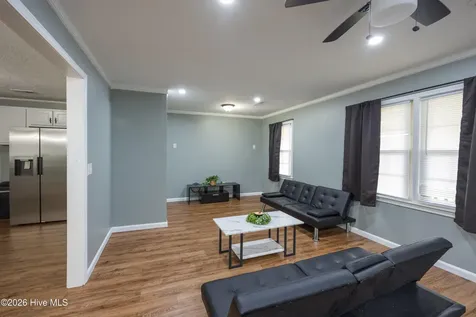 122 W Pine Forest Road Mount Olive NC 28365