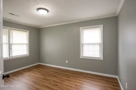 122 W Pine Forest Road Mount Olive NC 28365