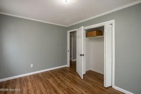 122 W Pine Forest Road Mount Olive NC 28365