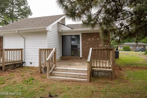 122 W Pine Forest Road Mount Olive NC 28365