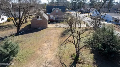 502 W Roseboro Street Roseboro NC 28382