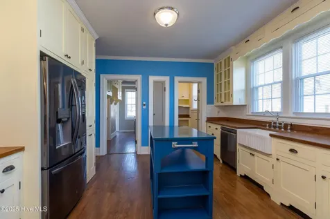 502 W Roseboro Street Roseboro NC 28382