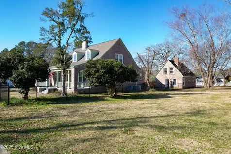 502 W Roseboro Street Roseboro NC 28382