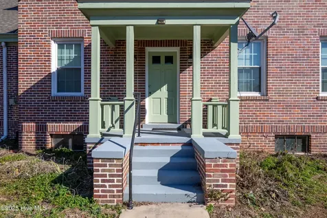 502 W Roseboro Street Roseboro NC 28382