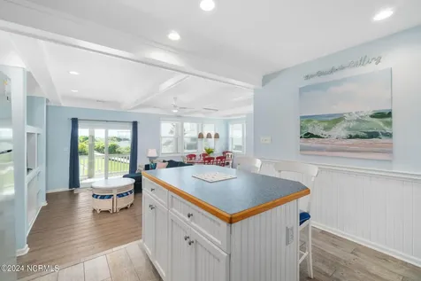 2905 Pointe West Drive Emerald Isle NC 28594