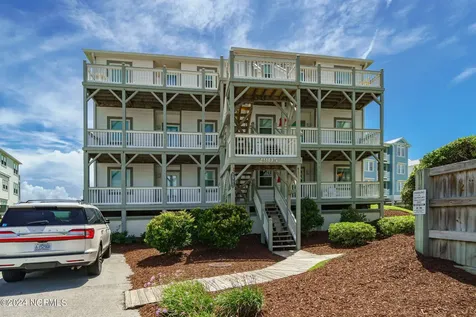 2905 Pointe West Drive Emerald Isle NC 28594