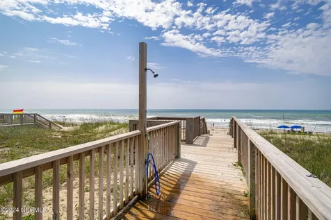 2905 Pointe West Drive Emerald Isle NC 28594