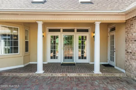 5610 Oak Bluff Lane Wilmington NC 28409
