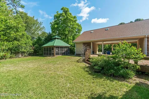 5610 Oak Bluff Lane Wilmington NC 28409