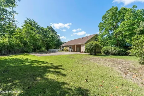 5610 Oak Bluff Lane Wilmington NC 28409