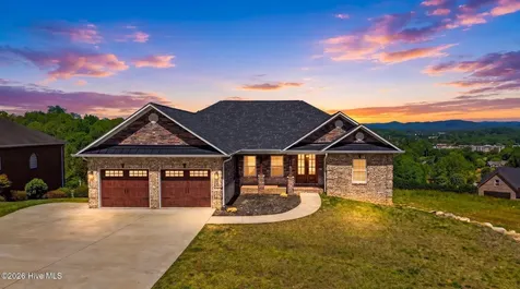 418 Huntington Woods Drive N Lenoir NC 28645