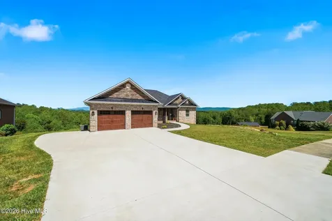 418 Huntington Woods Drive N Lenoir NC 28645