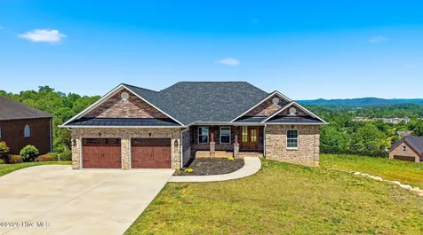 418 Huntington Woods Drive N Lenoir NC 28645