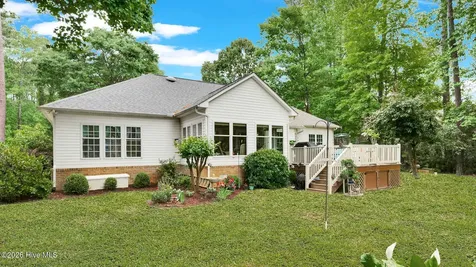 306 Potomac Drive Chocowinity NC 27817