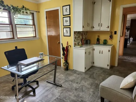 506 S Haughton Street Williamston NC 27892