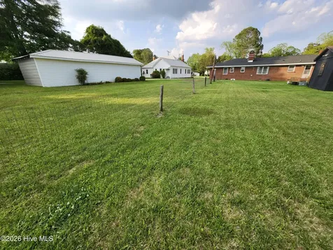 506 S Haughton Street Williamston NC 27892