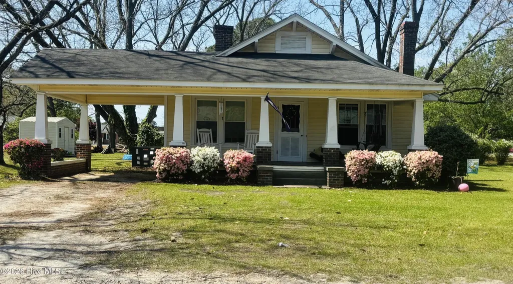1011 Raleigh Road Clinton NC 28328