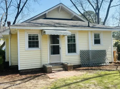 1011 Raleigh Road Clinton NC 28328
