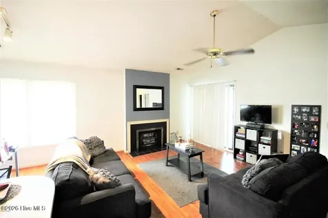 113 W Victoria Court Greenville NC 27834
