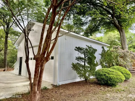 8413 Bald Eagle Lane Wilmington NC 28411