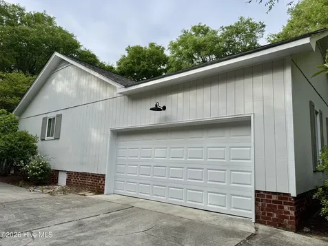 8413 Bald Eagle Lane Wilmington NC 28411