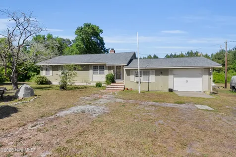 852 Chatham Street Newport NC 28570