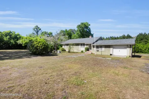 852 Chatham Street Newport NC 28570
