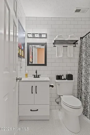 111 NW 10th Street Oak Island NC 28465