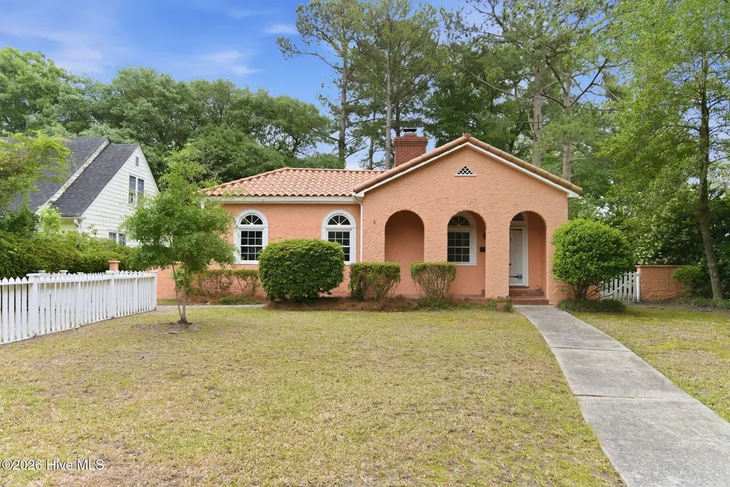 1411 Hawthorne Road Wilmington NC 28403