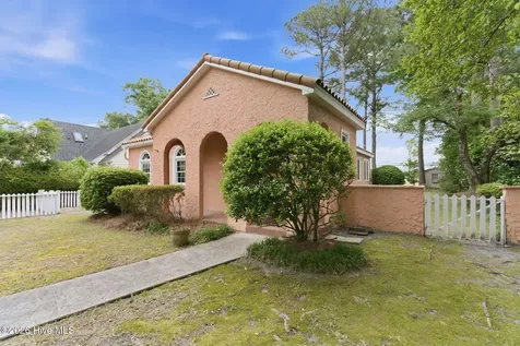 1411 Hawthorne Road Wilmington NC 28403