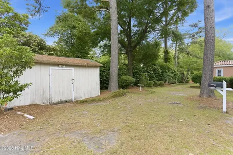 1411 Hawthorne Road Wilmington NC 28403