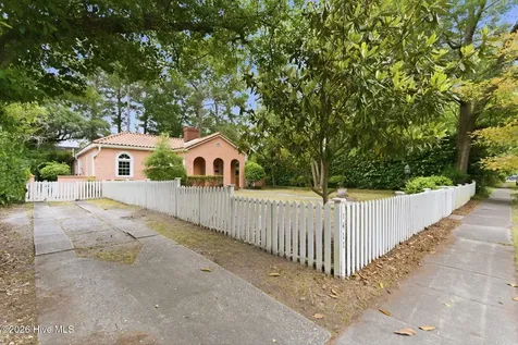 1411 Hawthorne Road Wilmington NC 28403