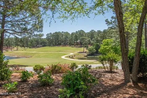 15 Shenecossett Lane Pinehurst NC 28374