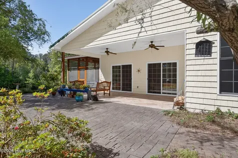 2265 Lakebay Road Vass NC 28394