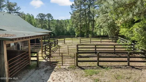 2265 Lakebay Road Vass NC 28394