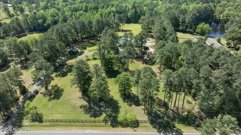 2265 Lakebay Road Vass NC 28394