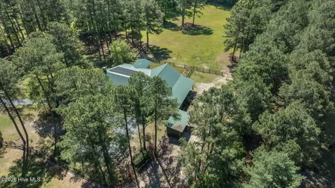 2265 Lakebay Road Vass NC 28394