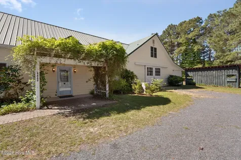2265 Lakebay Road Vass NC 28394