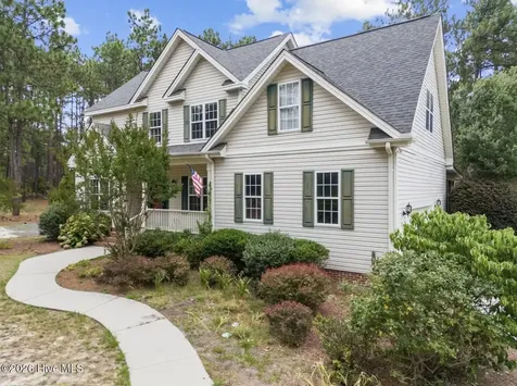 1316 Devonshire Trail Aberdeen NC 28315