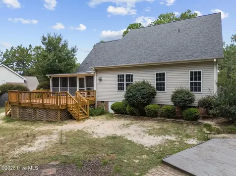 1316 Devonshire Trail Aberdeen NC 28315