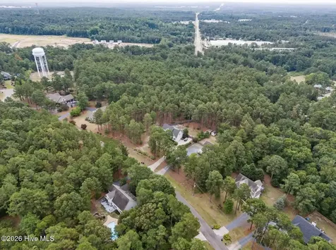 1316 Devonshire Trail Aberdeen NC 28315