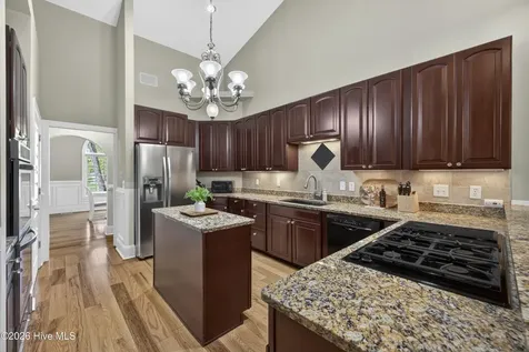 2519 High Valley Court NE Bolivia NC 28422
