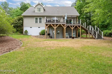 110 Sandspur Lane Seven Lakes NC 27376