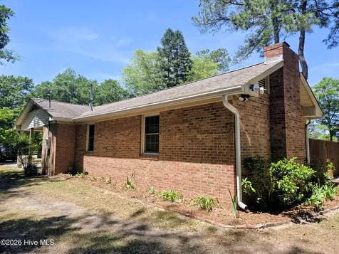 12361 Hasty Road Laurinburg NC 28352
