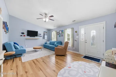 102 Tobacco Road New Bern NC 28562